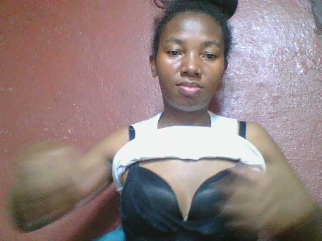 Екранни снимки на излъчване Nadiah1