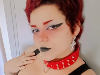 Еротичен видео чат NairyRed