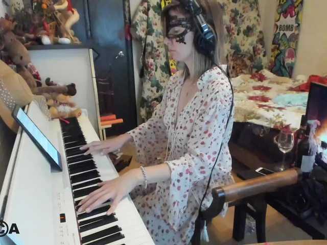 Екранни снимки на излъчване PianoGirl