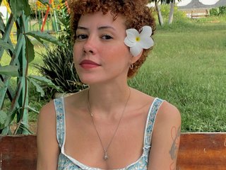 Еротичен видео чат Nalinha