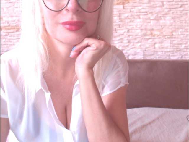 Снимки Dixie_Sutton Do you want to see more ? Let's have together for priv, Squirt show? see my photos and videos I collect for new glasses. Can you help me with this?you do not have the option priv? throw a big tip