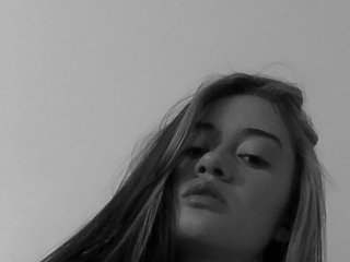 Еротичен видео чат Naomi-Carly
