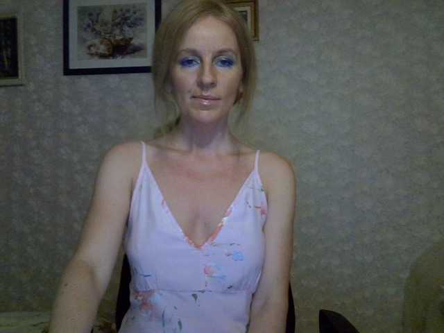 Снимки Nata85085 Welcome to my room) Write to PM before private Показать грудь 500.