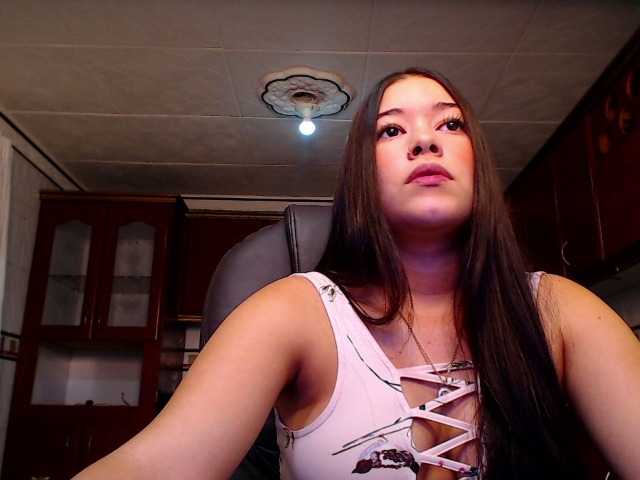 Снимки NathaPortman welcome guys to my room