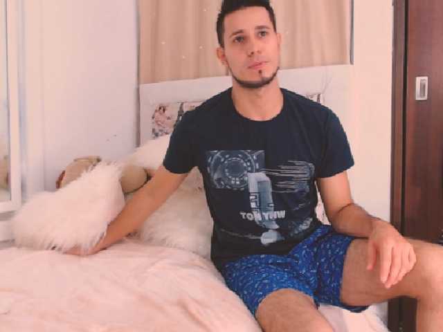 Екранни снимки на излъчване Naughtyxtwo