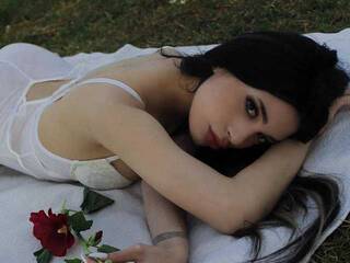 Еротичен видео чат KiraCave