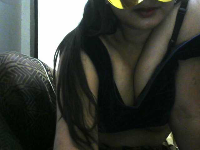 Екранни снимки на излъчване LovelyNeha