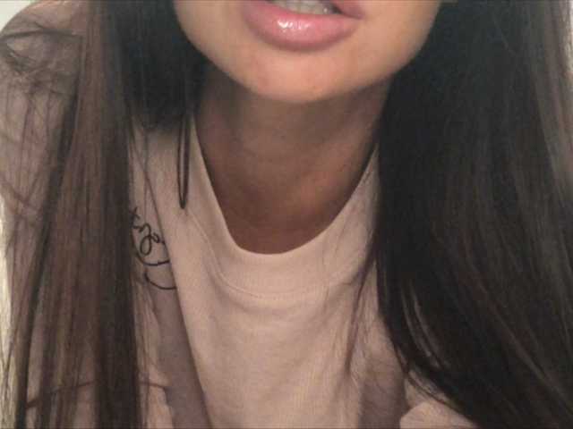 Екранни снимки на излъчване nicole21x