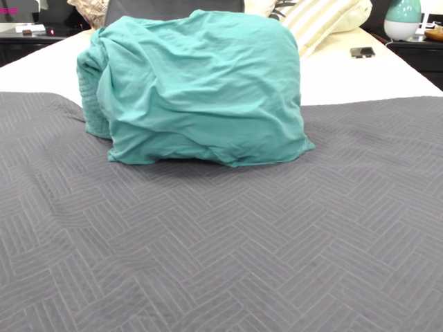 Екранни снимки на излъчване Nicoleex