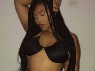 Еротичен видео чат Nicolette-1