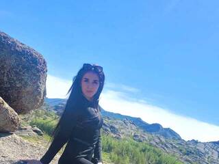 Еротичен видео чат Nika-Marrkinson