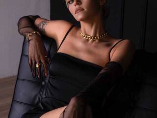 Еротичен видео чат NikaChase