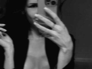 Еротичен видео чат Nikkittyni