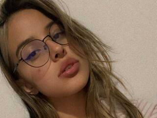 Еротичен видео чат NikolleWinner