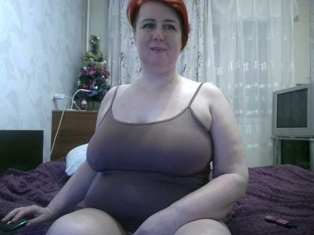 Екранни снимки на излъчване NikolRedMilf