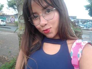 Еротичен видео чат Nini-23