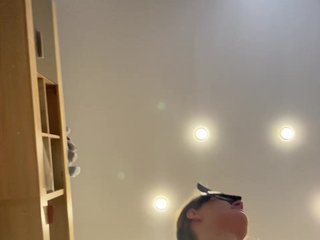 Еротичен видео чат Mari_Kari