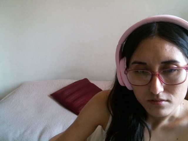 Екранни снимки на излъчване Ninimoon