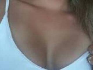 Еротичен видео чат nnefertiti