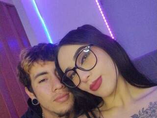 Еротичен видео чат NoahAndMegan