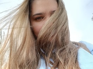 Еротичен видео чат Norah-Bridget