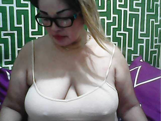 Снимки Applepie69 hello welcome to my room please help me token boobs 20 plus pussy 30 ass 40 nakec 50 show play pussy 100