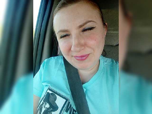 Екранни снимки на излъчване Konfetka80