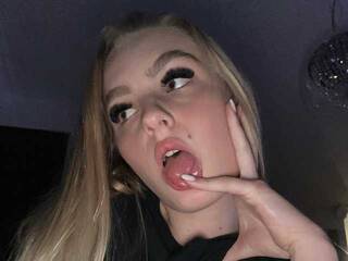 Еротичен видео чат OliviaKisss