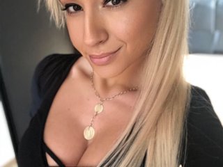 Еротичен видео чат Onehotblonde