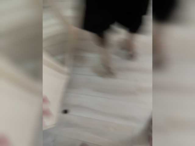 Екранни снимки на излъчване TheonlyoneBoyX