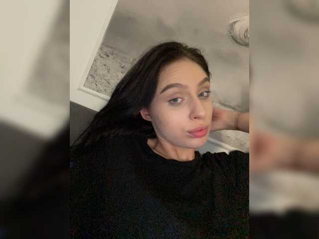 Екранни снимки на излъчване PARTYNEXTNEXT