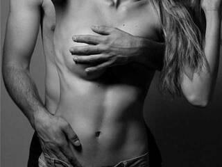 Еротичен видео чат Patti77