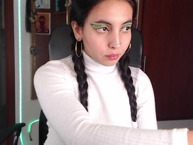 Снимки PepperLara #makeup #sexy #colombian #latina #latingirl #bdsm #bigass #prettyface #culogrande #coño #pussy #lovense