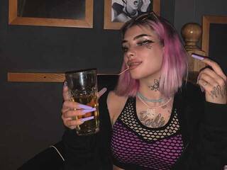 Еротичен видео чат Pink-Barbie