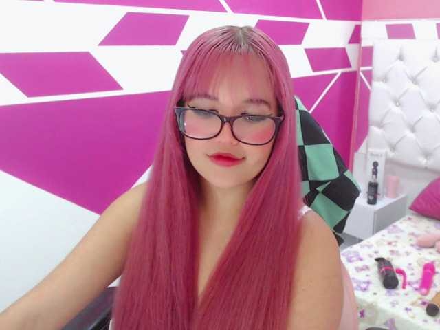 Екранни снимки на излъчване pinkqueenn