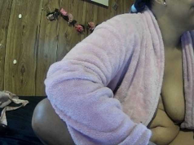 Снимки pinkrackz #american #usa #ebony #ass #titts #spit #twerk #pvt #cam