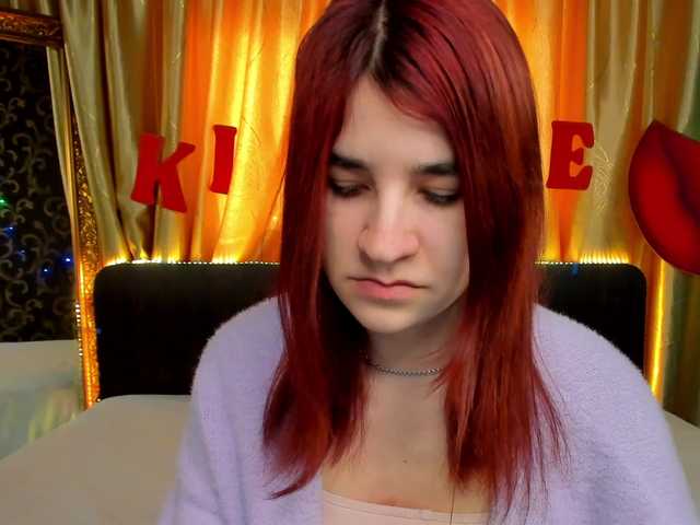 Екранни снимки на излъчване Polly-Love