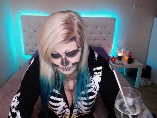 Екранни снимки на излъчване PrettyandNaug