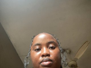 Еротичен видео чат PrettyJade