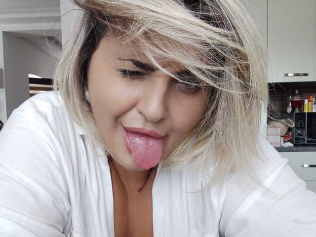 Снимка на профила PriYaAddison