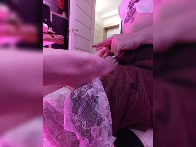 Екранни снимки на излъчване ShibariRoom