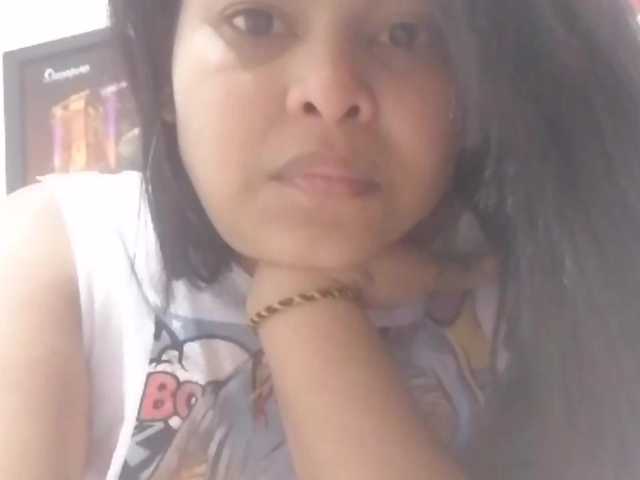 Екранни снимки на излъчване QueenDianaa