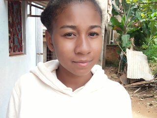 Еротичен видео чат Raharisexy