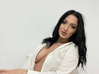 Еротичен видео чат RaisaSalvis