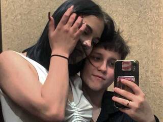 Еротичен видео чат Raven-Radiant