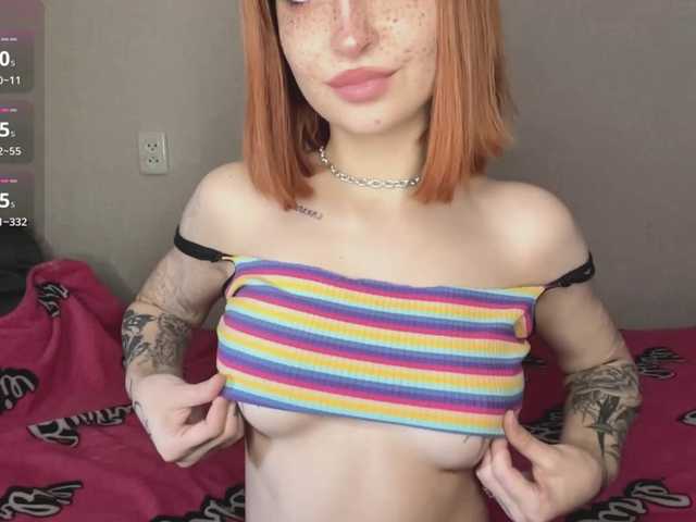 Екранни снимки на излъчване RayniraJones