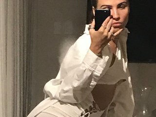 Еротичен видео чат REALMEANTINA