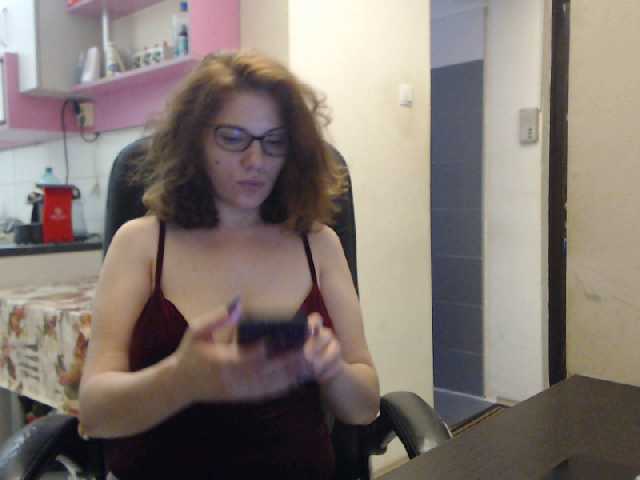 Екранни снимки на излъчване Red_rose693