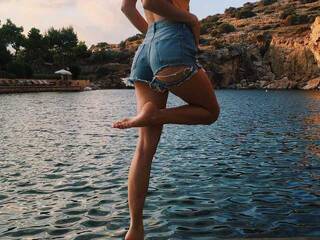 Еротичен видео чат RedBeast69