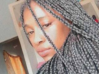 Еротичен видео чат Rihana-28